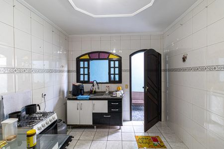 Casa à venda com 150m², 4 quartos e 2 vagas Casa à venda com 150m², 4 quartos e 2 vagasCasa 1 - Cozinha