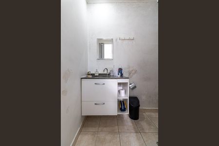 Casa à venda com 150m², 4 quartos e 2 vagas Casa à venda com 150m², 4 quartos e 2 vagasCasa 3 - Banheiro