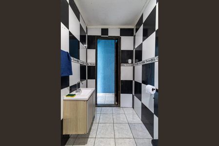 Casa à venda com 150m², 4 quartos e 2 vagas Casa à venda com 150m², 4 quartos e 2 vagasCasa 1 - Banheiro