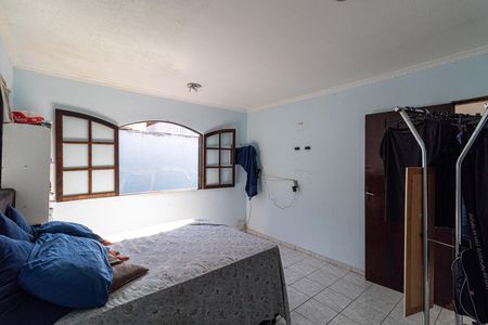 Casa à venda com 150m², 4 quartos e 2 vagas Casa à venda com 150m², 4 quartos e 2 vagasCasa 1 - Quarto 1