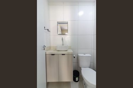 Banheiro de apartamento para alugar com 2 quartos, 37m² em Vila Isa, São Paulo