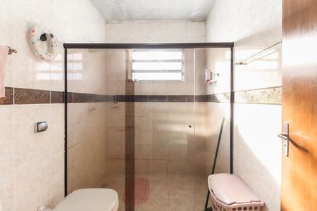 Casa à venda com 300m², 3 quartos e 3 vagas Casa à venda com 300m², 3 quartos e 3 vagasBanheiro