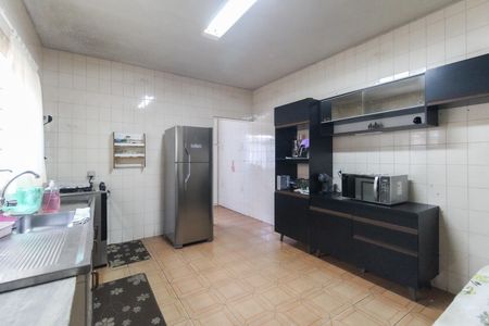 Casa à venda com 300m², 3 quartos e 3 vagas Casa à venda com 300m², 3 quartos e 3 vagasCozinha