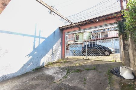Casa à venda com 300m², 3 quartos e 3 vagas Casa à venda com 300m², 3 quartos e 3 vagasGaragem