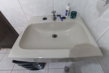 Casa à venda com 300m², 3 quartos e 3 vagas Casa à venda com 300m², 3 quartos e 3 vagasBanheiro 2