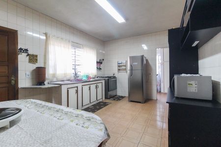 Casa à venda com 300m², 3 quartos e 3 vagas Casa à venda com 300m², 3 quartos e 3 vagasCozinha