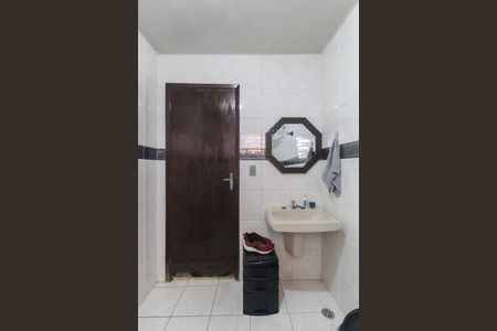 Casa à venda com 300m², 3 quartos e 3 vagas Casa à venda com 300m², 3 quartos e 3 vagasBanheiro 2