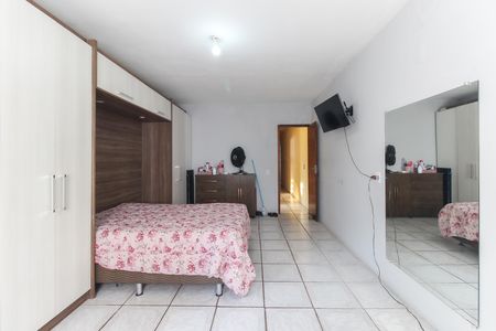 Casa à venda com 300m², 3 quartos e 3 vagas Casa à venda com 300m², 3 quartos e 3 vagasQuarto 1