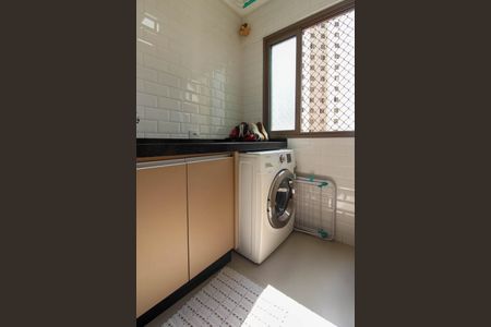 Apartamento à venda com 75m², 3 quartos e 1 vagaÁrea de Serviço