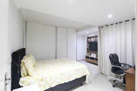 Suíte 1 de casa à venda com 2 quartos, 300m² em Jardim Modelo, São Paulo