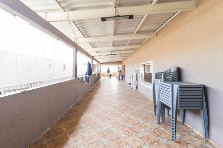 Casa à venda com 300m², 2 quartos e 1 vagaÁrea de serviço e Terraço