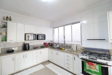 Casa à venda com 300m², 2 quartos e 1 vagaCozinha