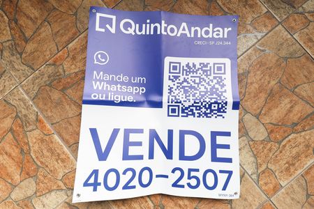 Casa à venda com 300m², 2 quartos e 1 vagaPlaca