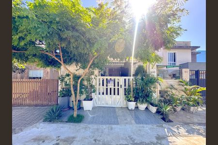 Casa para alugar com 100m², 2 quartos e 1 vagaFachada