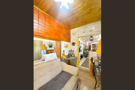 Sala  de casa para alugar com 2 quartos, 100m² em São João do Rio Vermelho, Florianópolis