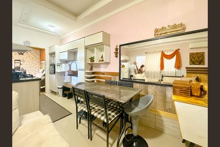 Casa para alugar com 100m², 2 quartos e 1 vagaSala de Jantar