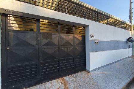 Casa à venda com 200m², 3 quartos e 2 vagasFachada