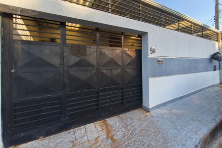 Casa à venda com 200m², 3 quartos e 2 vagasFachada