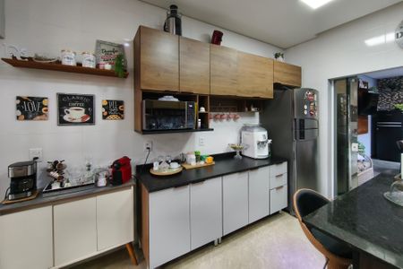 Casa à venda com 200m², 3 quartos e 2 vagasCozinha