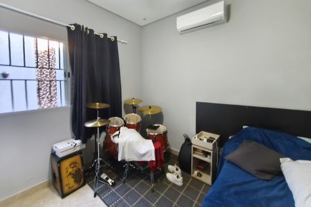 Casa à venda com 200m², 3 quartos e 2 vagasQuarto 3