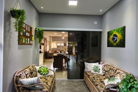 Casa à venda com 200m², 3 quartos e 2 vagasÁrea gourmet