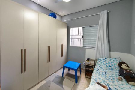 Casa à venda com 200m², 3 quartos e 2 vagasQuarto 2