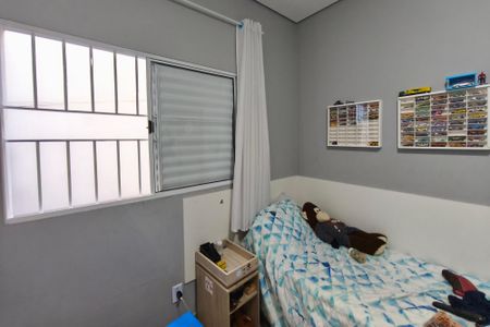 Casa à venda com 200m², 3 quartos e 2 vagasQuarto 2