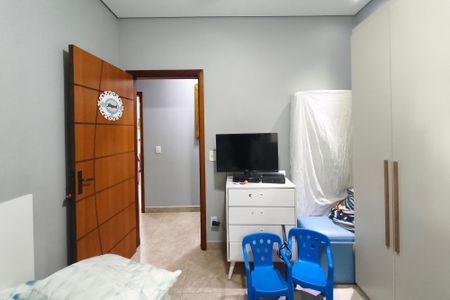 Casa à venda com 200m², 3 quartos e 2 vagasQuarto 2