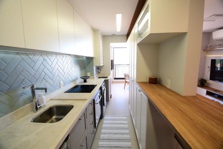 Apartamento à venda com 68m², 2 quartos e 2 vagasCozinha