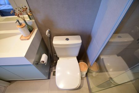 Apartamento à venda com 68m², 2 quartos e 2 vagasBanheiro Social