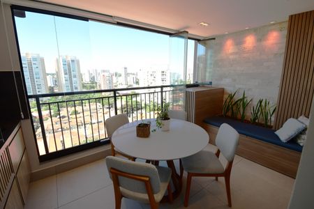 Varanda gourmet de apartamento à venda com 2 quartos, 68m² em Taquaral, Campinas