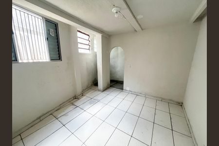 Quarto de casa para alugar com 1 quarto, 25m² em Vila Santa Maria, São Paulo