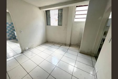 Quarto de casa para alugar com 1 quarto, 25m² em Vila Santa Maria, São Paulo