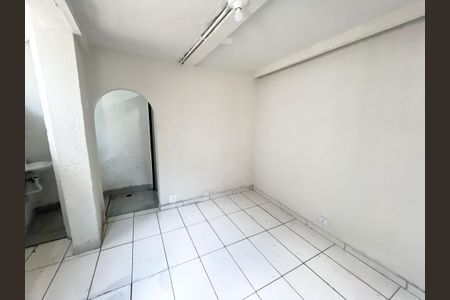 Quarto de casa para alugar com 1 quarto, 25m² em Vila Santa Maria, São Paulo