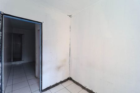 Quarto 1 de casa para alugar com 2 quartos, 23m² em Parque Casa de Pedra, São Paulo