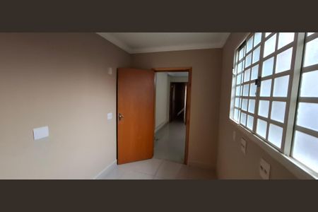 Casa para alugar com 230m², 3 quartos e 4 vagasEscritório