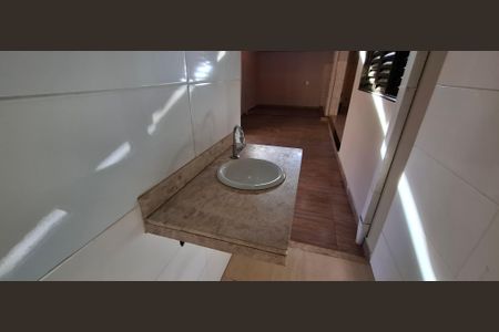 Casa para alugar com 230m², 3 quartos e 4 vagasBanheiro de serviço