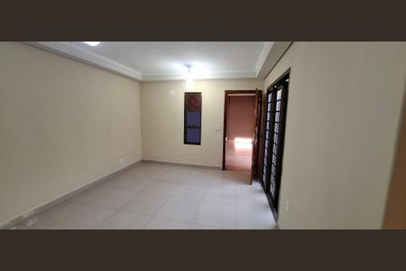 Casa para alugar com 230m², 3 quartos e 4 vagasSala