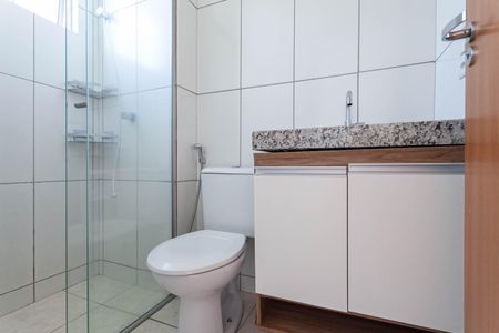 Apartamento à venda com 50m², 2 quartos e 1 vaga Apartamento à venda com 50m², 2 quartos e 1 vagaBanheiro da suíte
