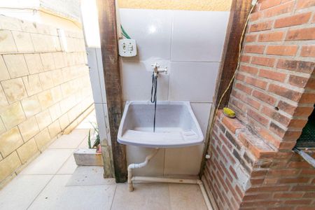 Casa para alugar com 100m², 2 quartos e sem vagaÁrea de Serviço