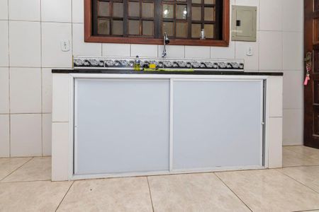 Casa para alugar com 100m², 2 quartos e sem vagaCozinha - Armários