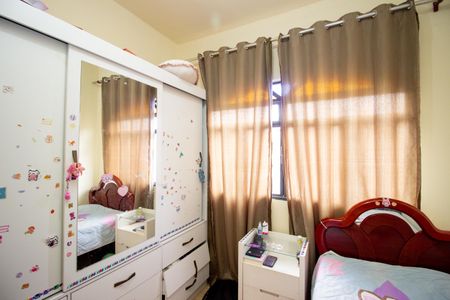 Casa à venda com 384m², 6 quartos e 2 vagasQuarto 2