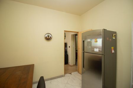 Casa à venda com 384m², 6 quartos e 2 vagasCopa/Cozinha