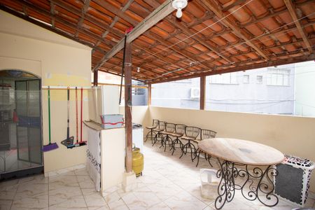 Casa à venda com 384m², 6 quartos e 2 vagasÁrea de Serviço