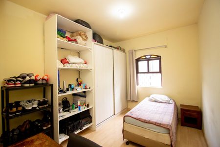 Casa à venda com 384m², 6 quartos e 2 vagasQuarto 3