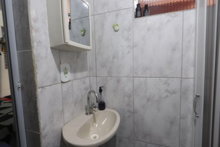 Casa à venda com 140m², 2 quartos e 3 vagasBanheiro da Suíte