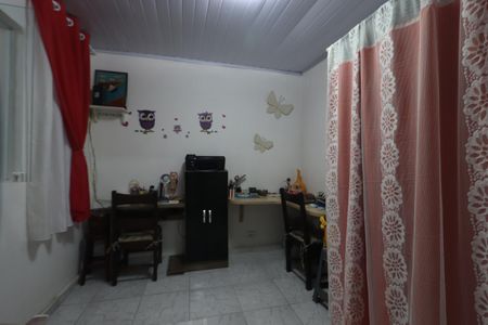 Casa à venda com 140m², 2 quartos e 3 vagasQuarto 3