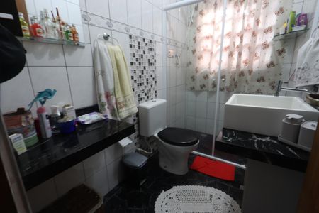Casa à venda com 140m², 2 quartos e 3 vagasBanheiro Social