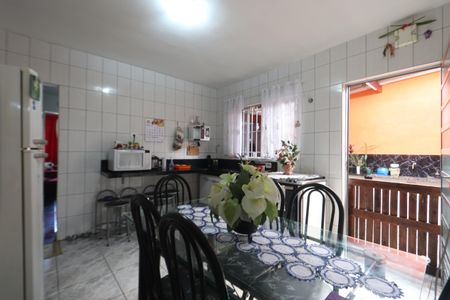 Casa à venda com 140m², 2 quartos e 3 vagasCozinha