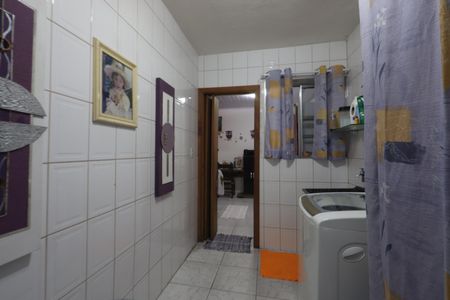 Casa à venda com 140m², 2 quartos e 3 vagasLavanderia